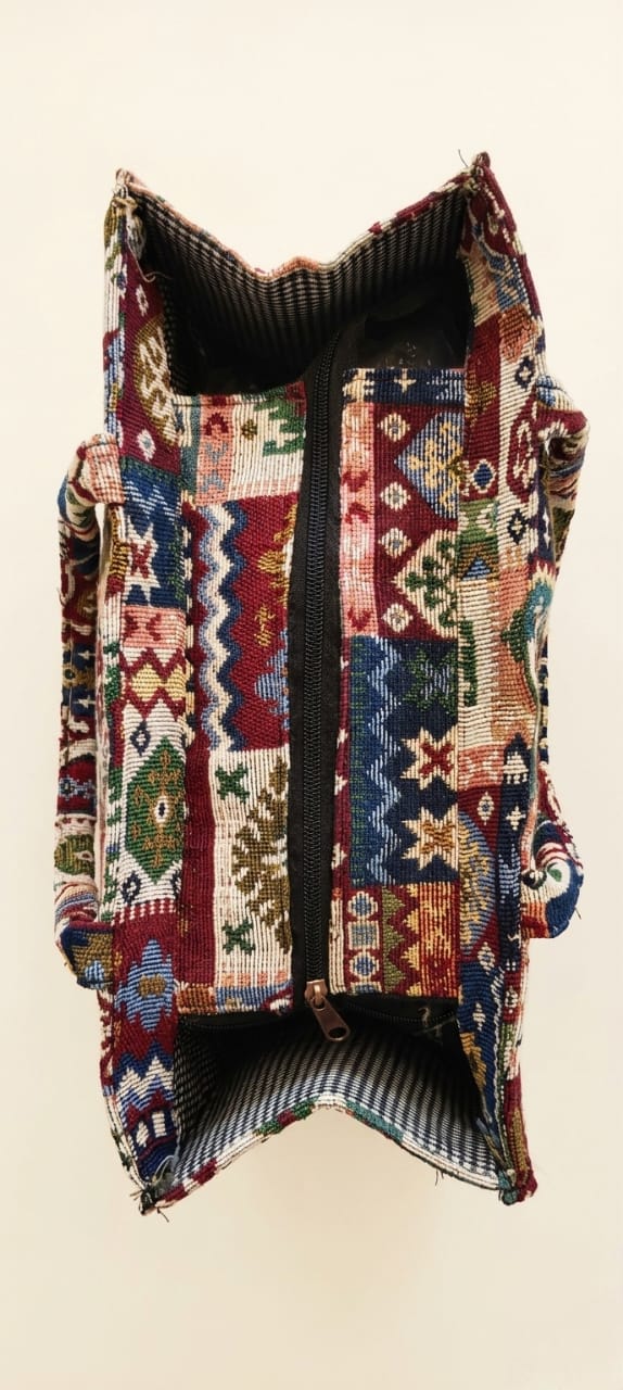 Lady Quinton Multicolour Shoudler Bag